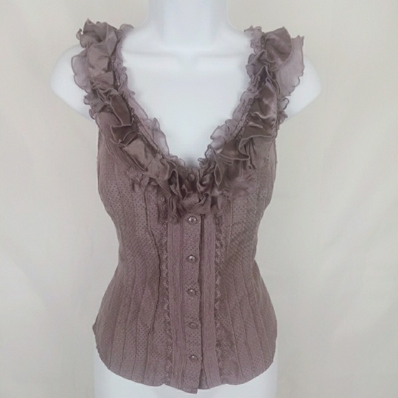 bebe Tops - 🎉FESTIVAL READY💃🏻Bebe sexy ruffle blouse 🌺